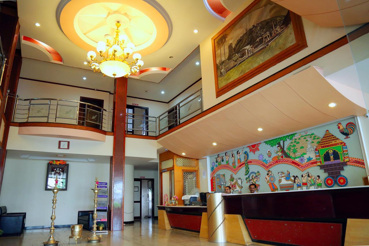 Hotel Vels Court ปัลนี ภายนอก รูปภาพ